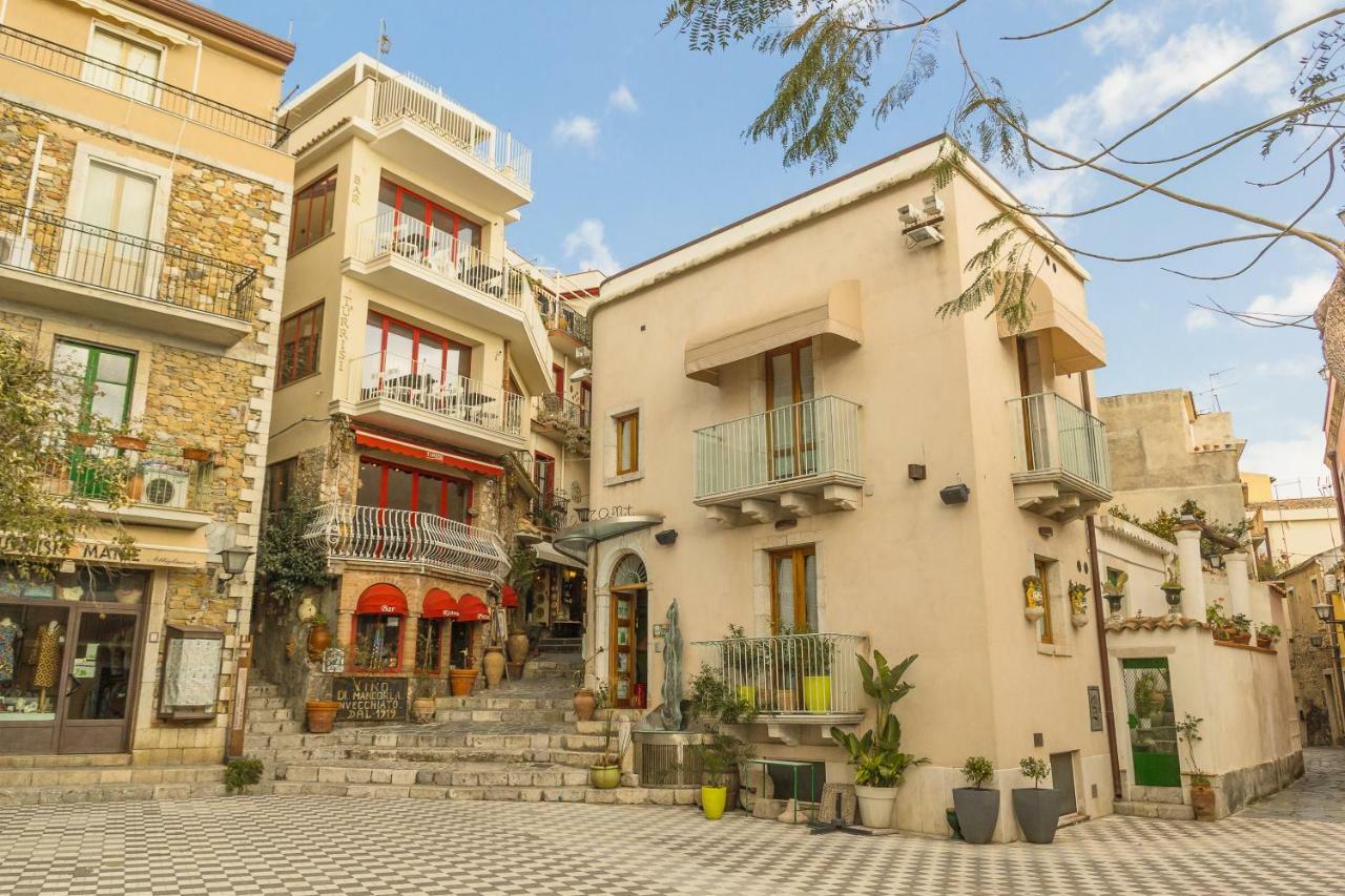 Casa Amica Apartment Giardini Naxos Exterior photo